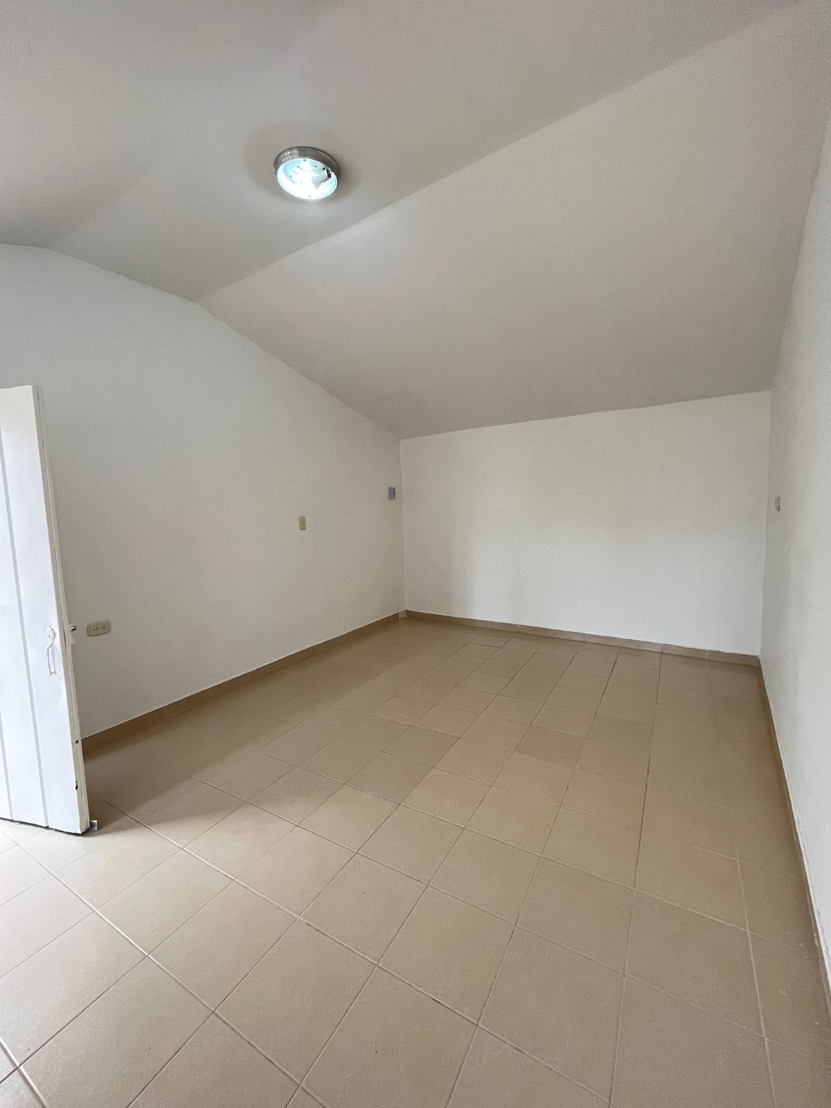 apartaestudio en renta cartago(10)