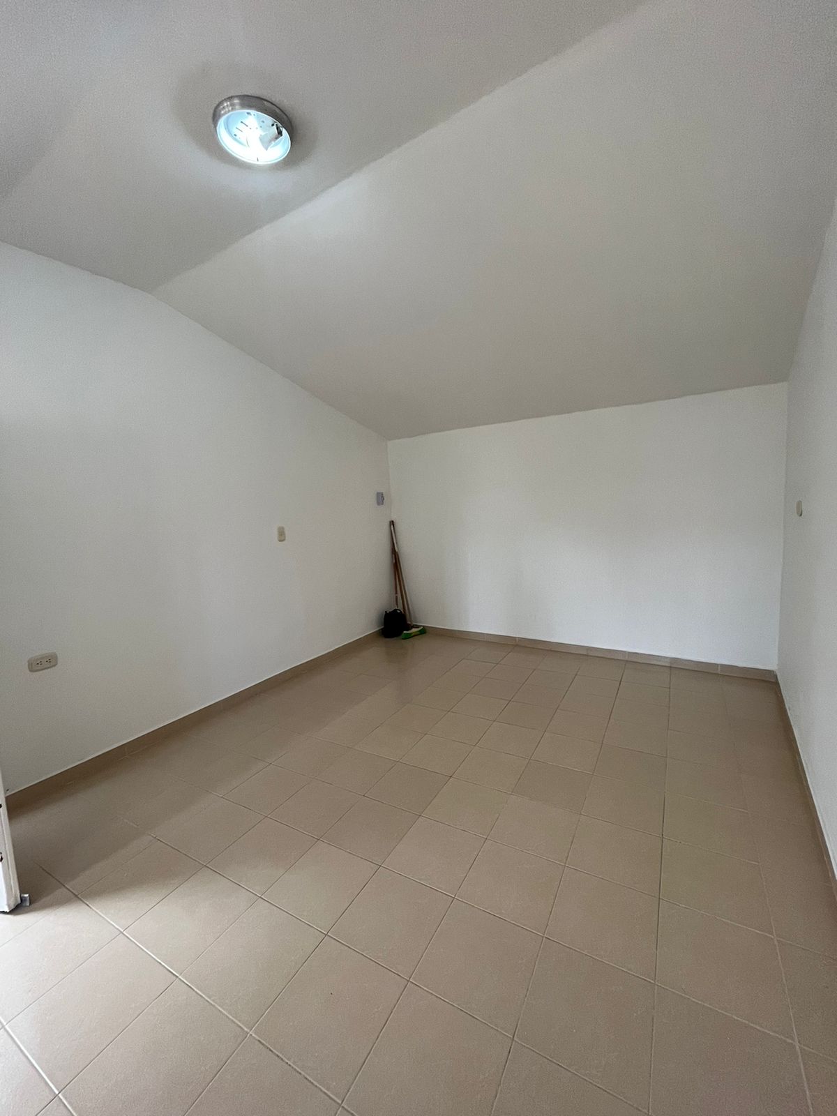 apartaestudio en renta cartago(8)