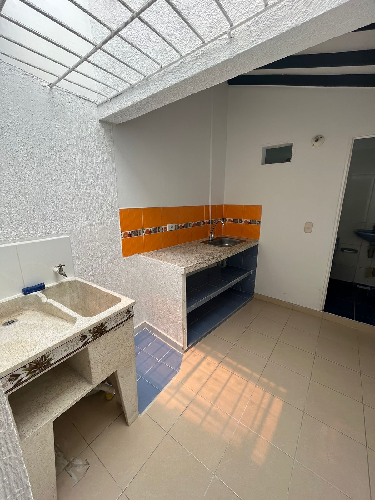 apartaestudio en renta cartago(9)