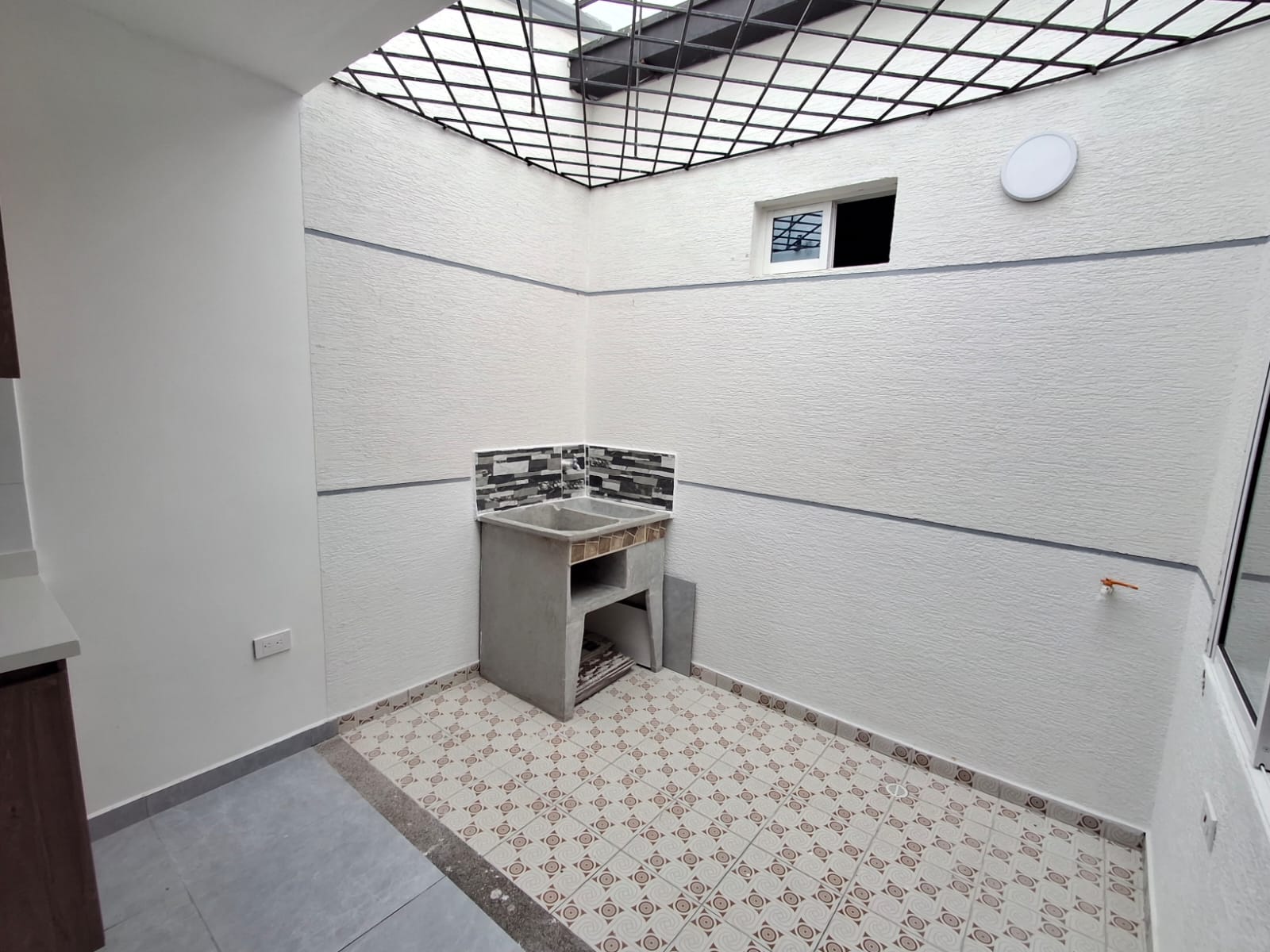 WhatsApp Image 2026-04-08 at 08.49.07