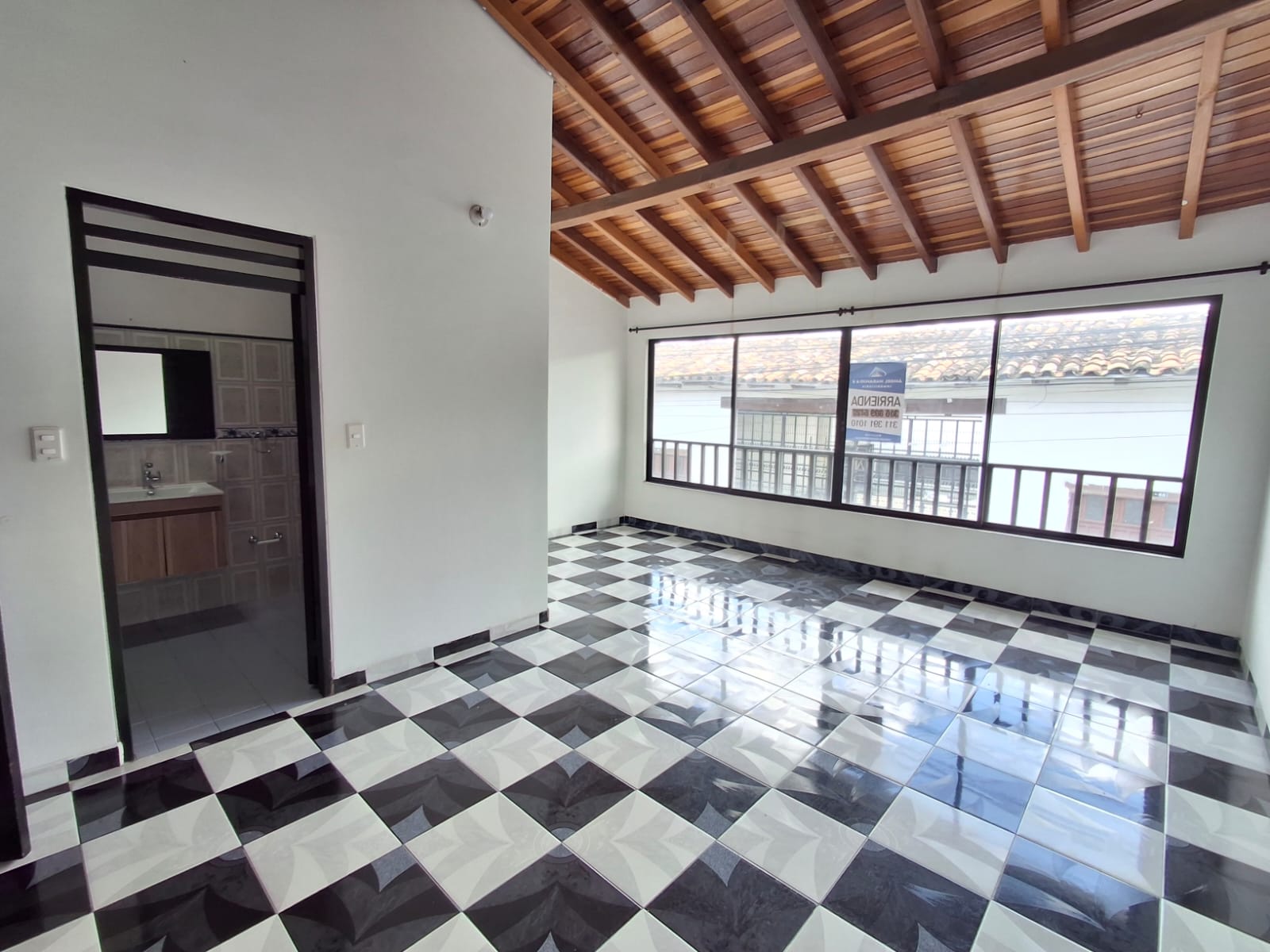 WhatsApp Image 2026-04-14 at 16.51.03 (1)