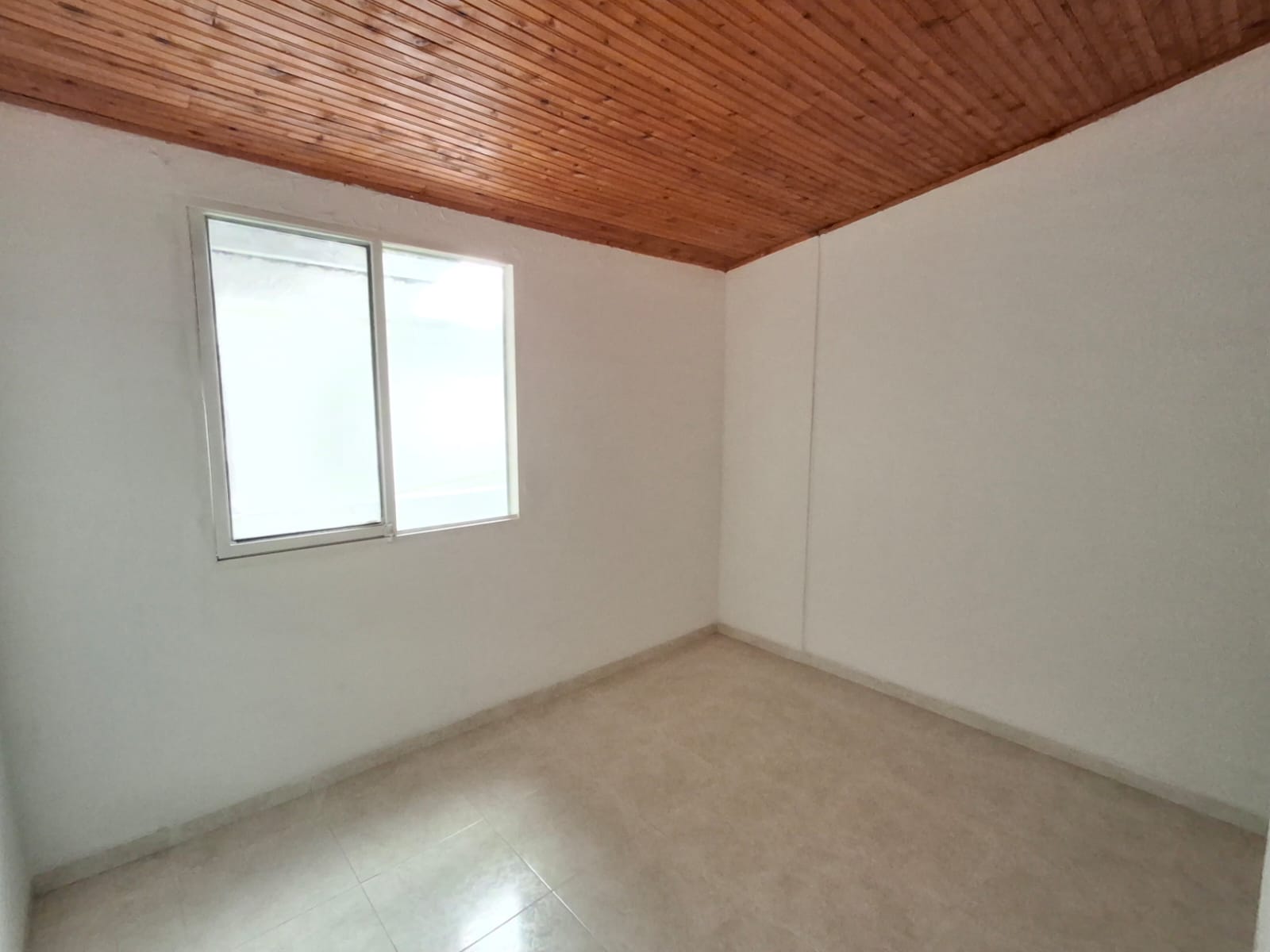 WhatsApp Image 2026-04-17 at 17.28.05