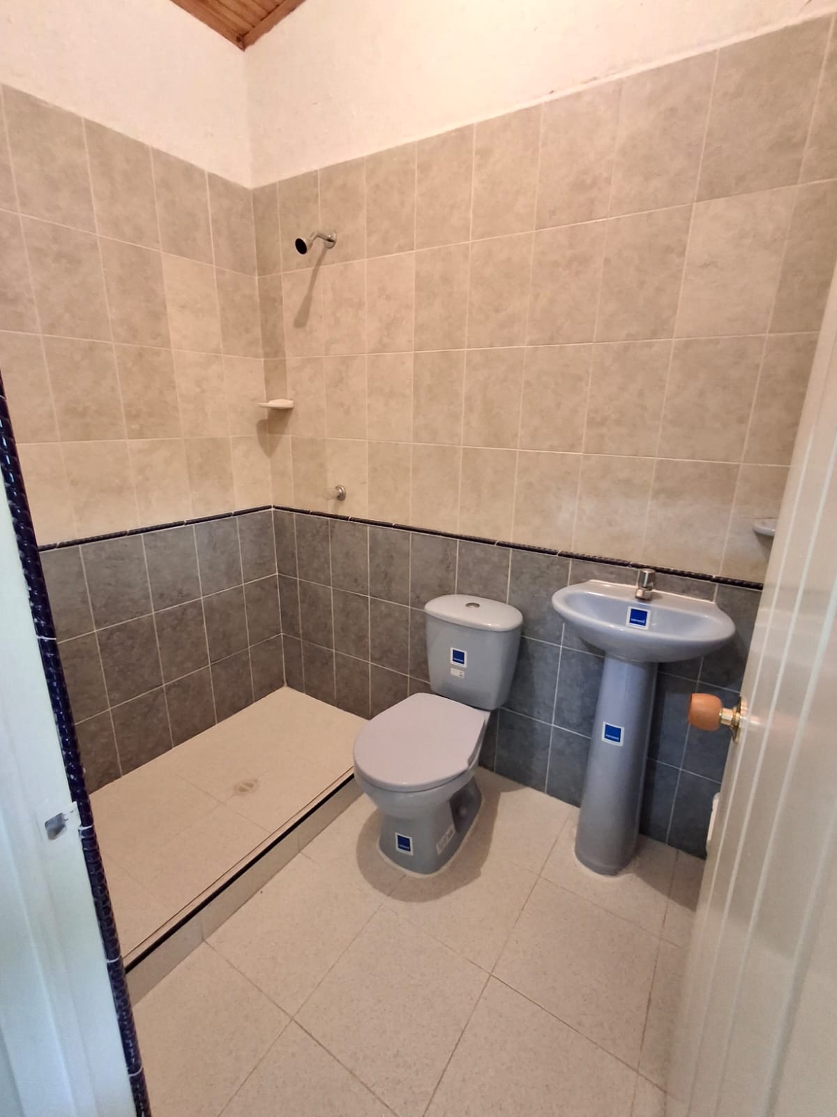 WhatsApp Image 2026-04-17 at 17.28.06