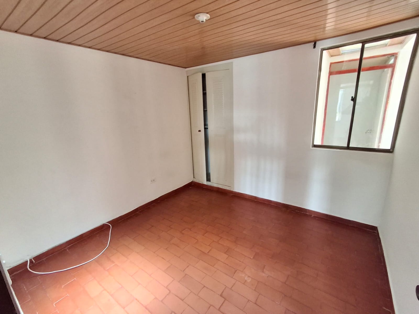 WhatsApp Image 2026-04-27 at 09.06.03