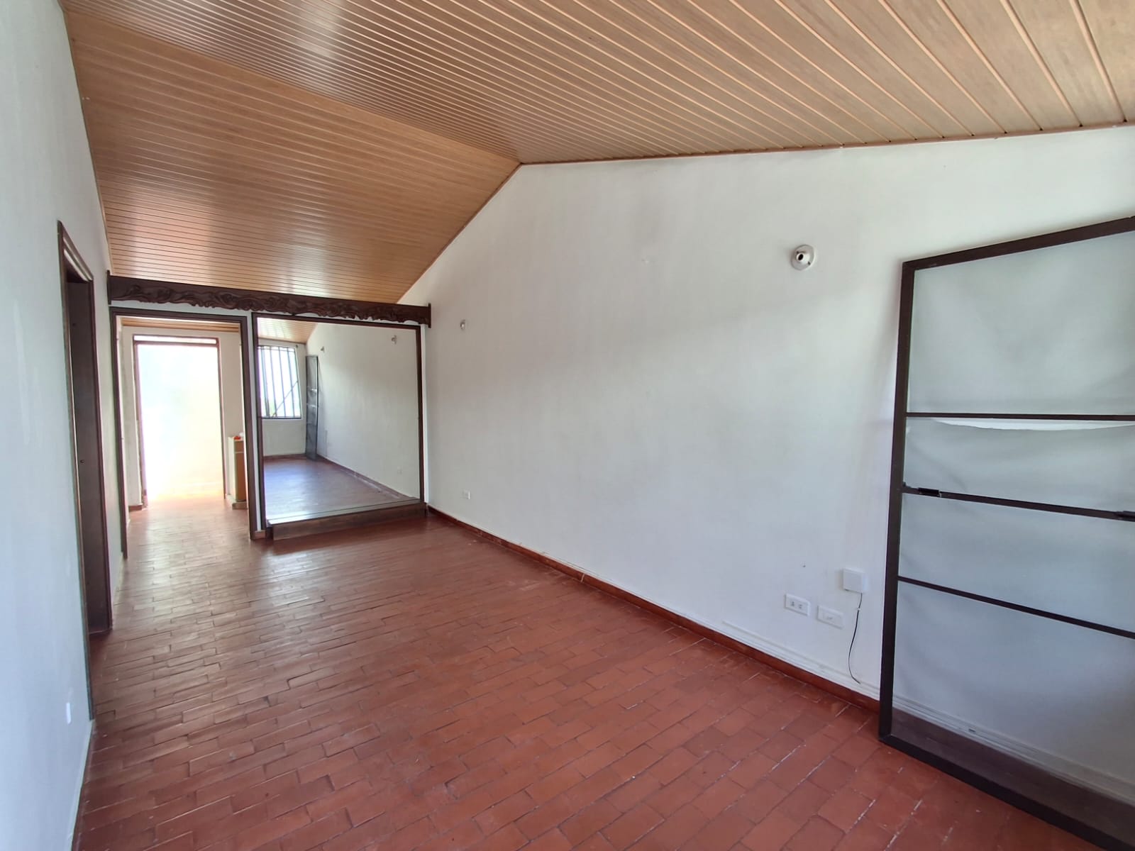 WhatsApp Image 2026-04-27 at 09.06.05 (1)